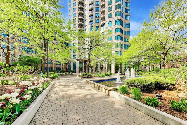 400 N LASALLE Street 1306, Chicago, IL 60654