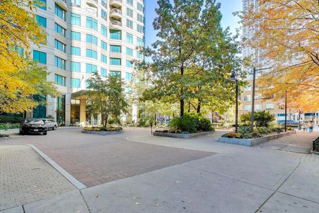 400 N LASALLE Street 1306, Chicago, IL 60654