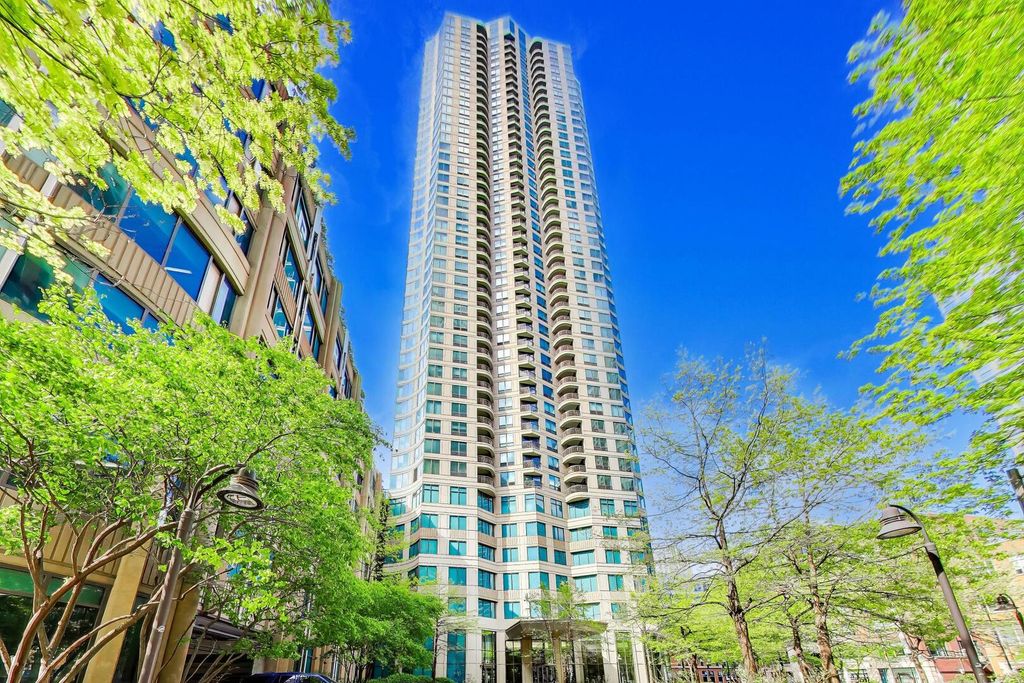 400 N LASALLE Street 1306, Chicago, IL 60654
