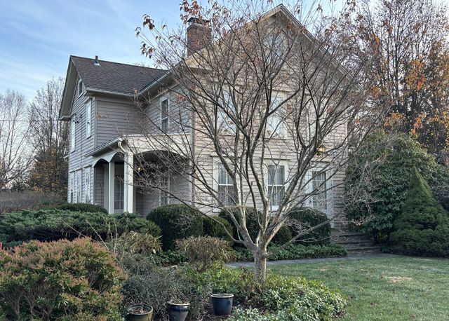 179 Verna Hill Road, Fairfield, CT 06824