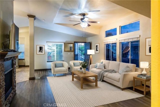 3595 Santa Fe 162, Long Beach, CA 90810