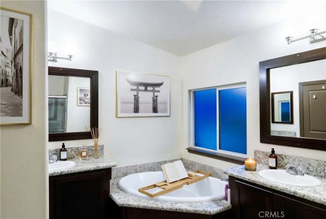 3595 Santa Fe 162, Long Beach, CA 90810