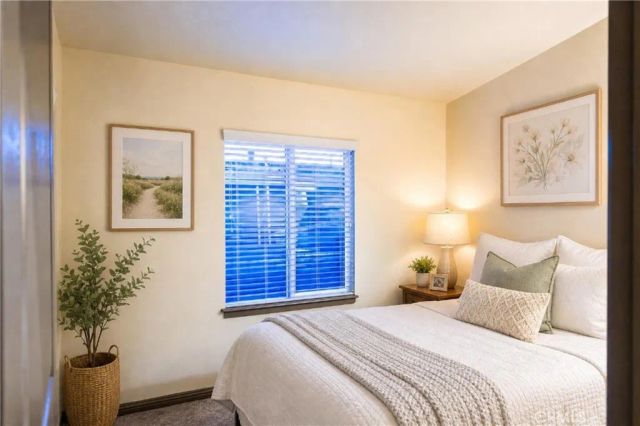 3595 Santa Fe 162, Long Beach, CA 90810