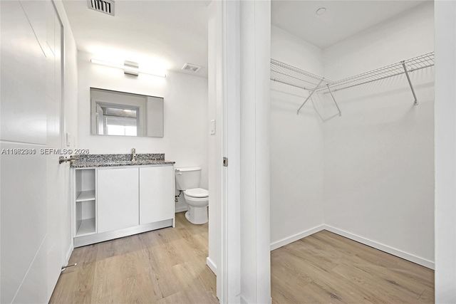 475 NE 125th Street 501, North Miami, FL 33161