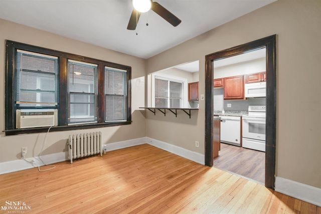 815 Beaconsfield Road, Grosse Pointe Park, MI 48230