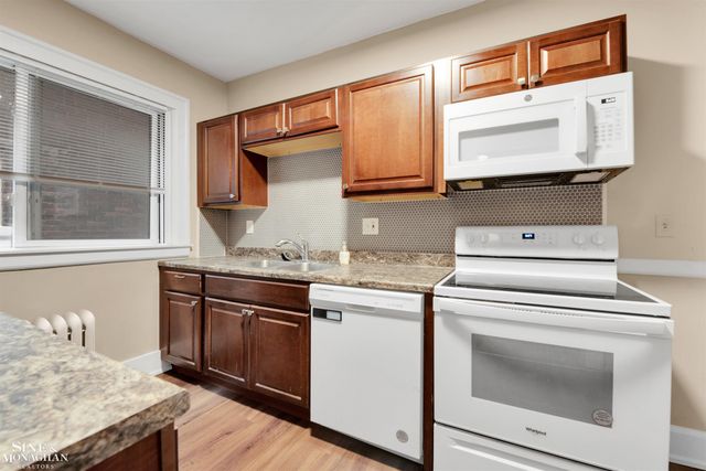 815 Beaconsfield Road, Grosse Pointe Park, MI 48230