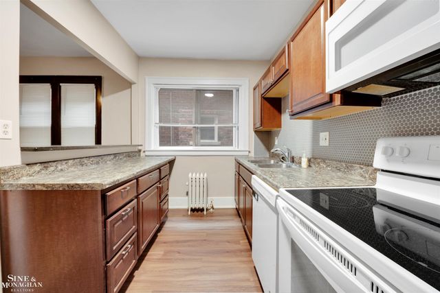 815 Beaconsfield Road, Grosse Pointe Park, MI 48230