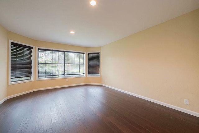 2039 Shorewood Lane, Sugar Land, TX 77479