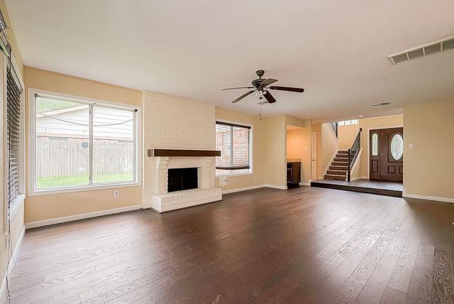 2039 Shorewood Lane, Sugar Land, TX 77479