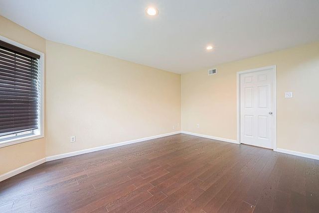 2039 Shorewood Lane, Sugar Land, TX 77479