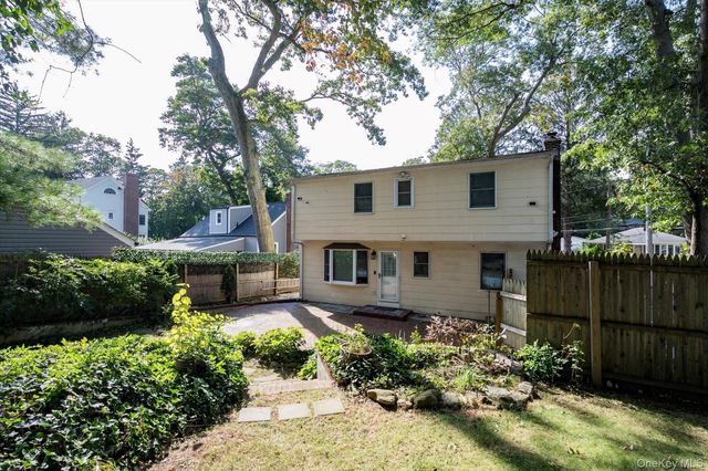 208 Melville Road, South Huntington, NY 11746