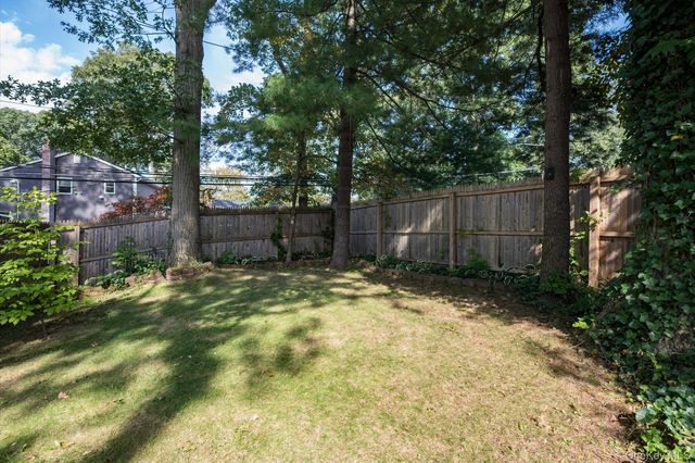 208 Melville Road, South Huntington, NY 11746