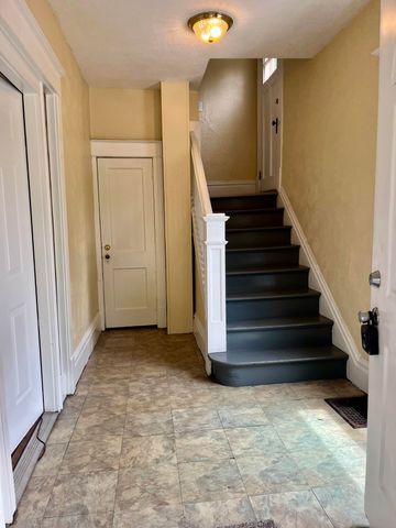 846 Eastern Avenue SE, Grand Rapids, MI 49507