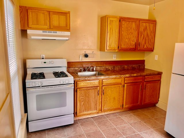 846 Eastern Avenue SE, Grand Rapids, MI 49507