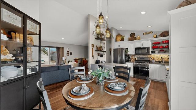 2008 25th Street SE, Rochester, MN 55904