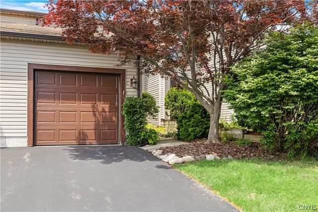 113 Signal Ridge, Camillus, NY 13209
