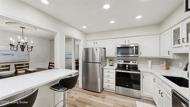 818 Washburn Ave APT 1-A, Louisville, KY 40222