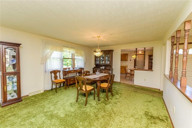 67 Briar Wood Lane, Greece, NY 14626
