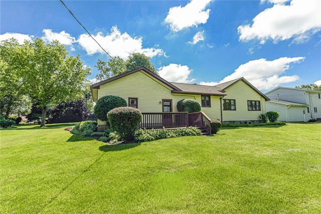 67 Briar Wood Lane, Greece, NY 14626