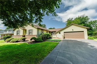 67 Briar Wood Lane, Greece, NY 14626