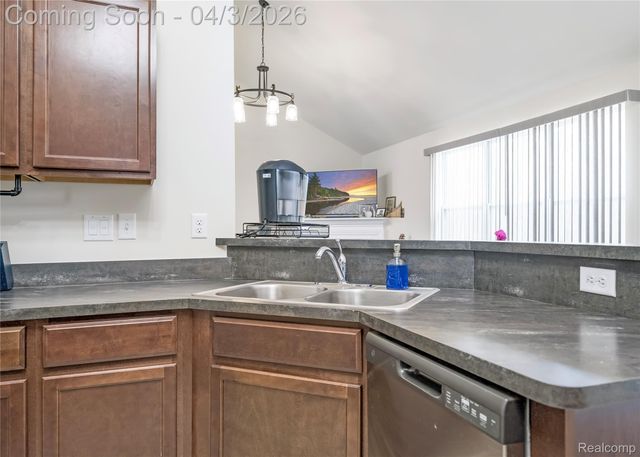 17786 Woodstock Court, Brownstown Charter Township, MI 48174