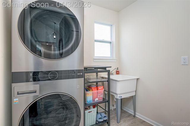 17786 Woodstock Court, Brownstown Charter Township, MI 48174