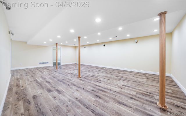 17786 Woodstock Court, Brownstown Charter Township, MI 48174