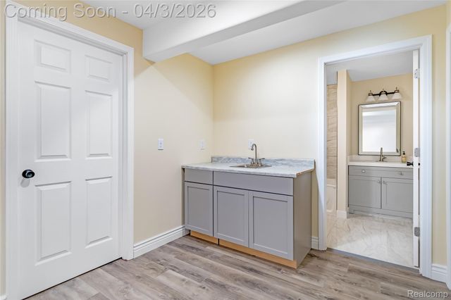 17786 Woodstock Court, Brownstown Charter Township, MI 48174