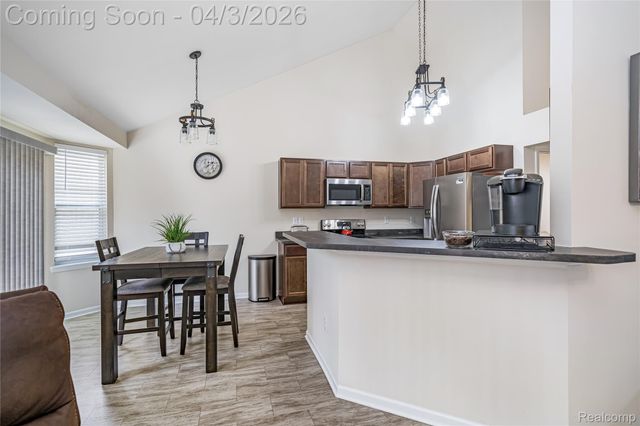 17786 Woodstock Court, Brownstown Charter Township, MI 48174