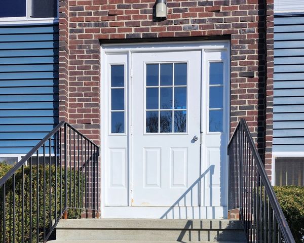 11 Woodcrest Ct 5, Weymouth, MA 02190