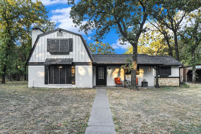 5001 Briar Patch Lane, Burleson, TX 76028