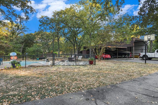 5001 Briar Patch Lane, Burleson, TX 76028