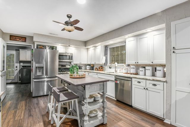 5001 Briar Patch Lane, Burleson, TX 76028