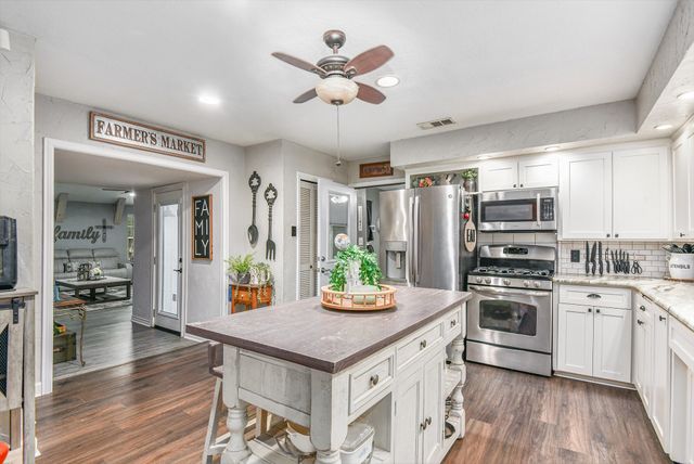 5001 Briar Patch Lane, Burleson, TX 76028