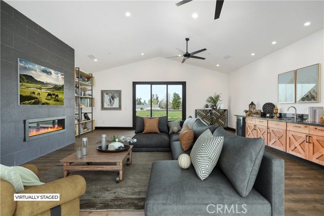 17370 Rodeo Road, Lake Elsinore, CA 92530