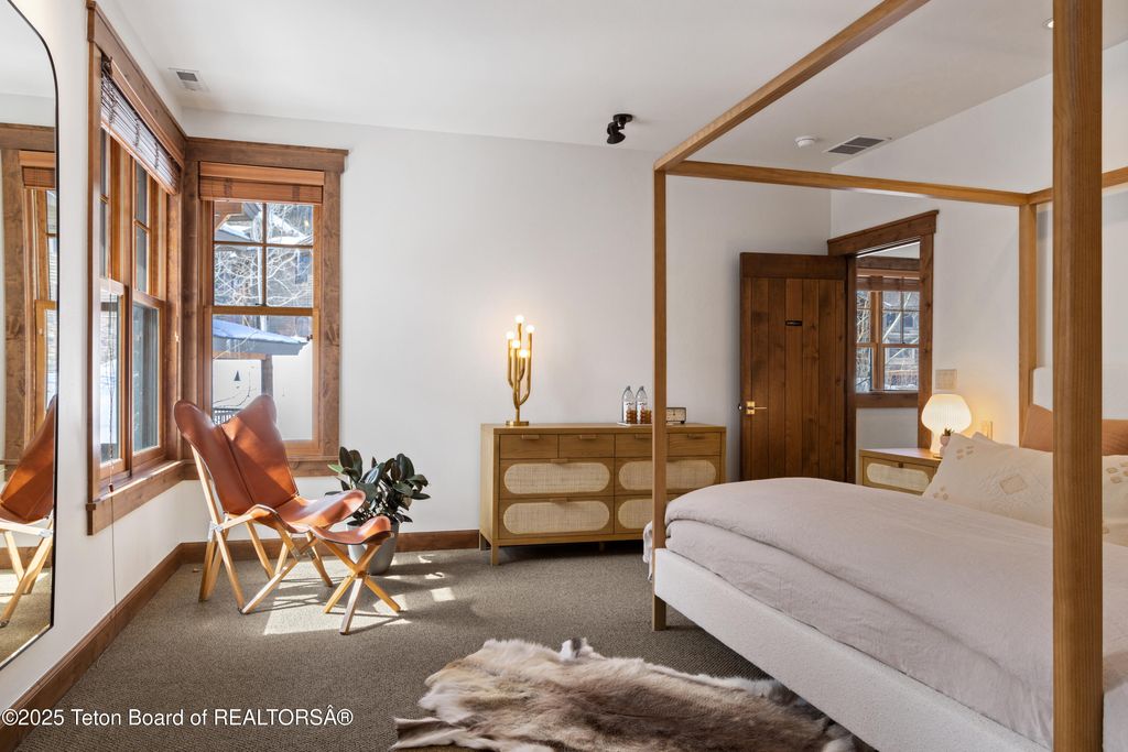 524 LOWER SNOW KING LOOP 241, Jackson, WY 83001 photo 16