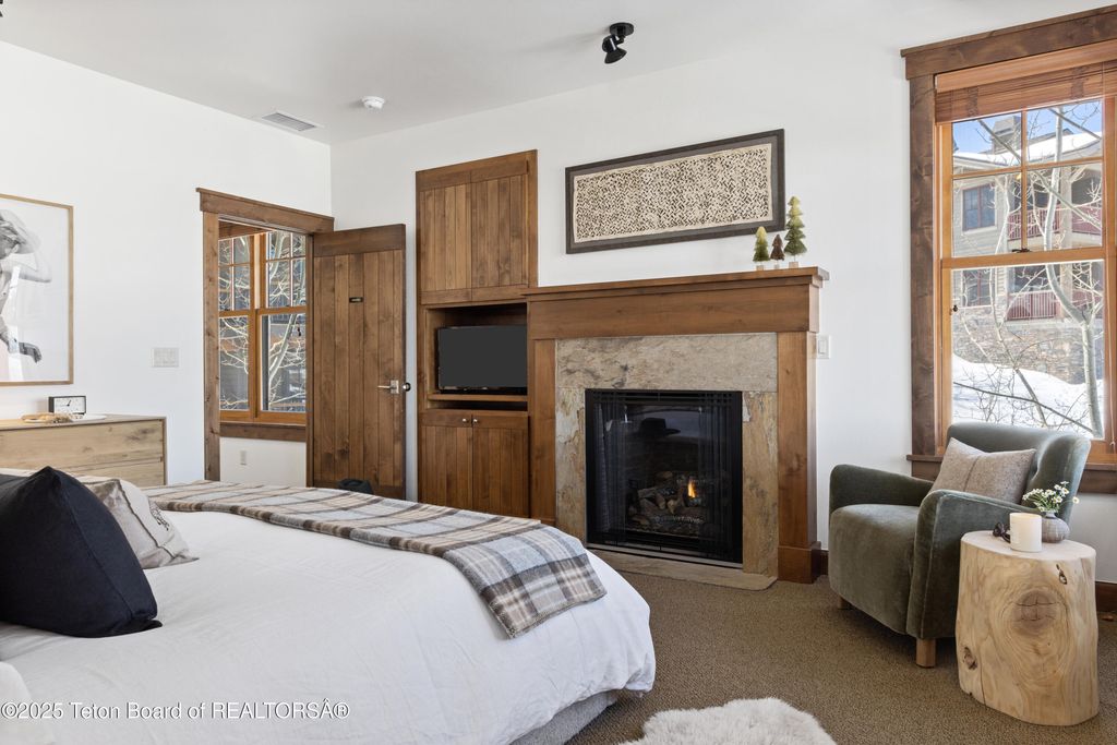 524 LOWER SNOW KING LOOP 241, Jackson, WY 83001 photo 22