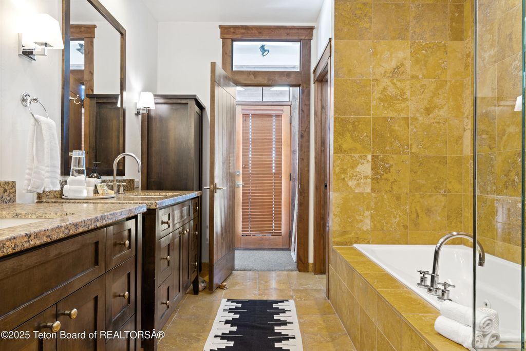 524 LOWER SNOW KING LOOP 241, Jackson, WY 83001 photo 23