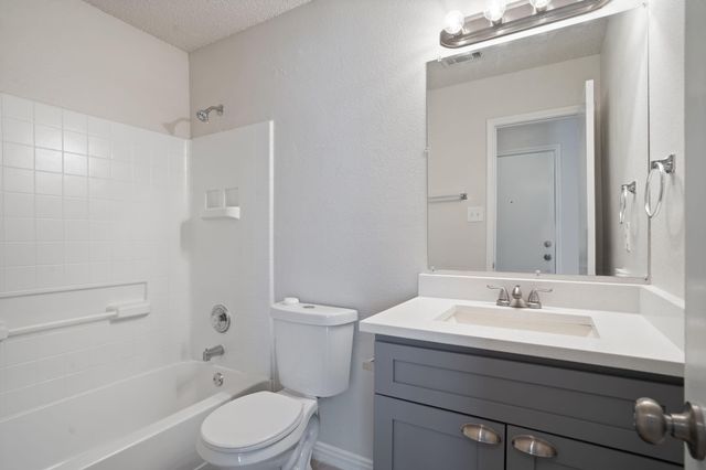 7816 Whitney Lane, Fort Worth, TX 76112