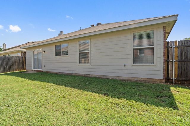 7816 Whitney Lane, Fort Worth, TX 76112