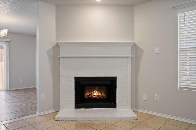 7816 Whitney Lane, Fort Worth, TX 76112