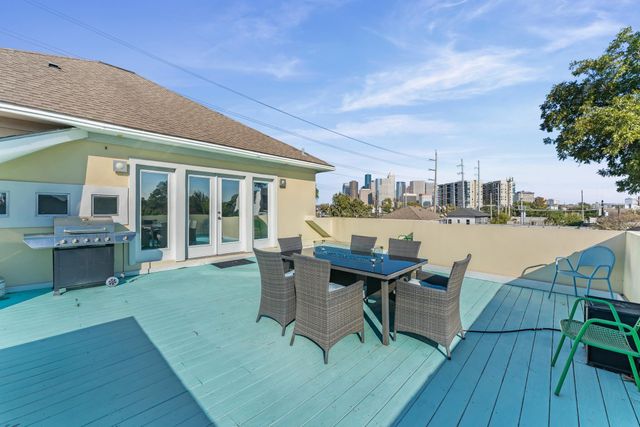 315 Fairview Avenue A, Houston, TX 77006