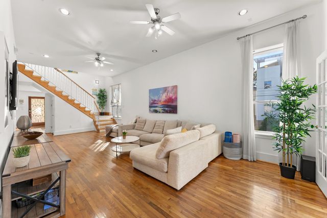 315 Fairview Avenue A, Houston, TX 77006