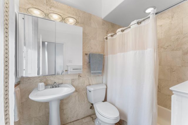 315 Fairview Avenue A, Houston, TX 77006