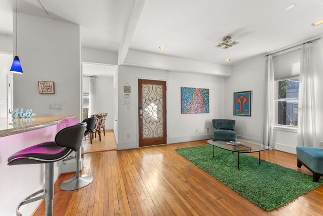 315 Fairview Avenue A, Houston, TX 77006