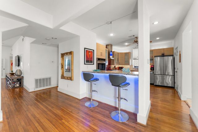 315 Fairview Avenue A, Houston, TX 77006