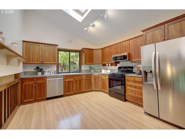 911 Ne 109TH Cir, Vancouver, WA 98685