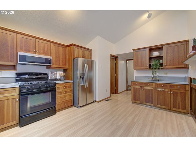 911 Ne 109TH Cir, Vancouver, WA 98685