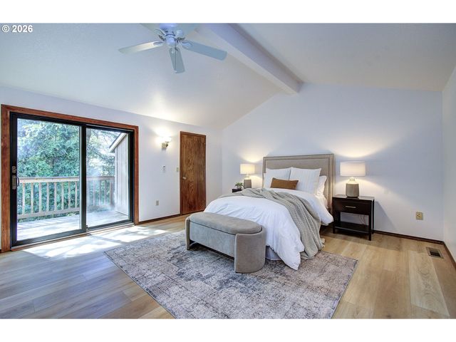 911 Ne 109TH Cir, Vancouver, WA 98685