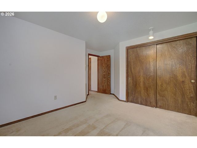 911 Ne 109TH Cir, Vancouver, WA 98685